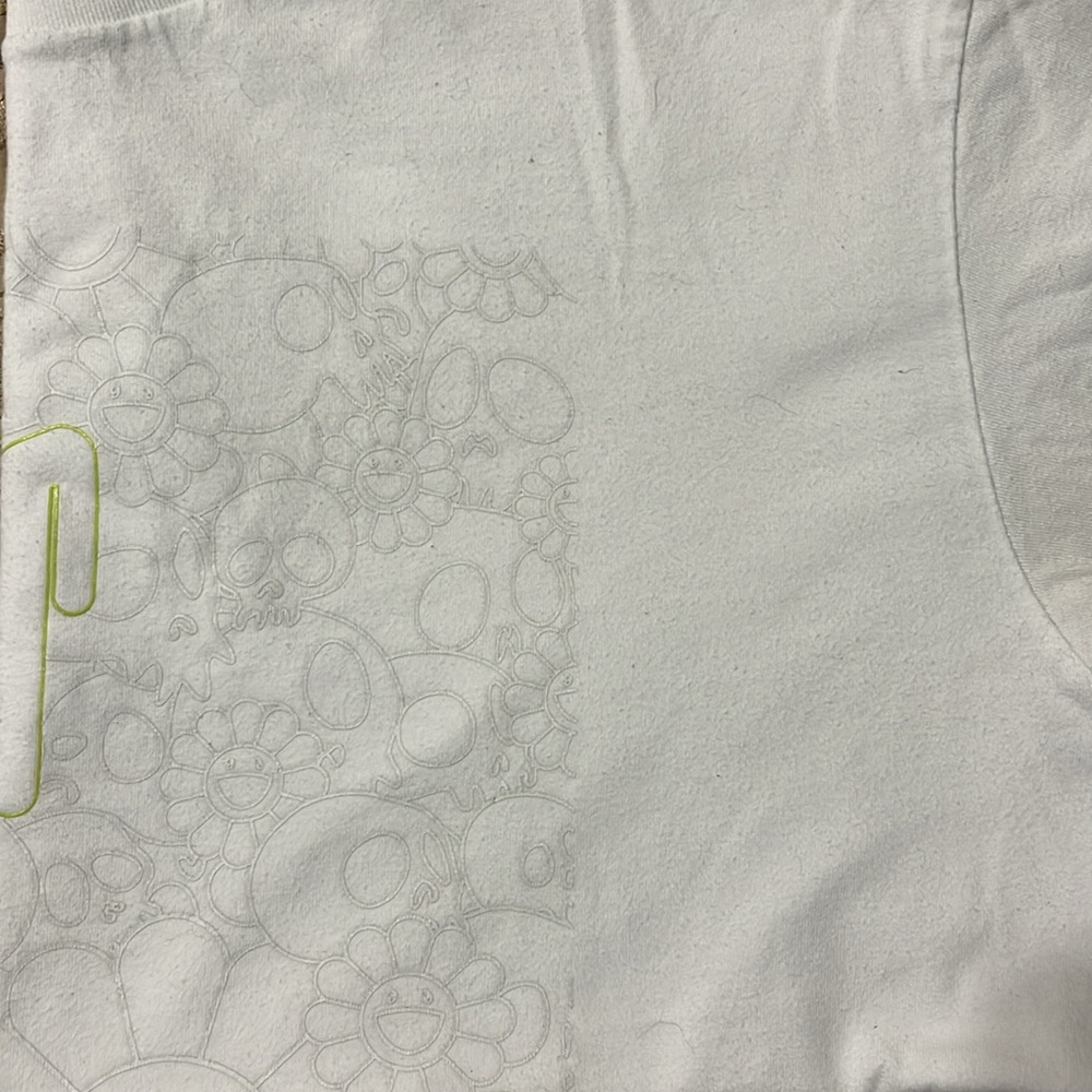 Billie Eilish Flower Skulls T-Shirt (exclusive) - Picture 4 of 5
